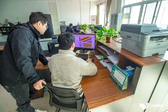 研发团队课题攻关